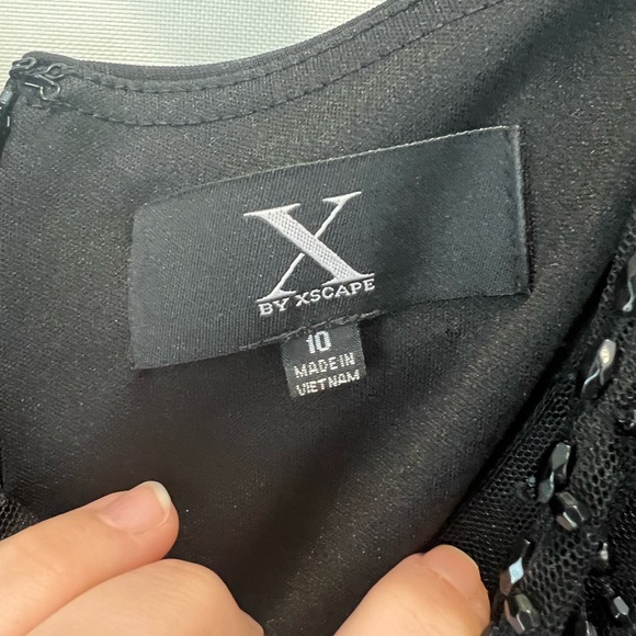 NWT black beaded cap gown - Picture 3 of 3